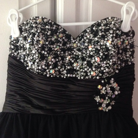 Jovani prom/homecoming dress. Brand new. Size 6 - Picture 2 of 4