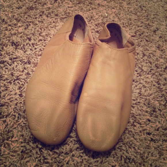 Tan jazz shoes