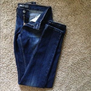 Levi's 524 skinny jeans