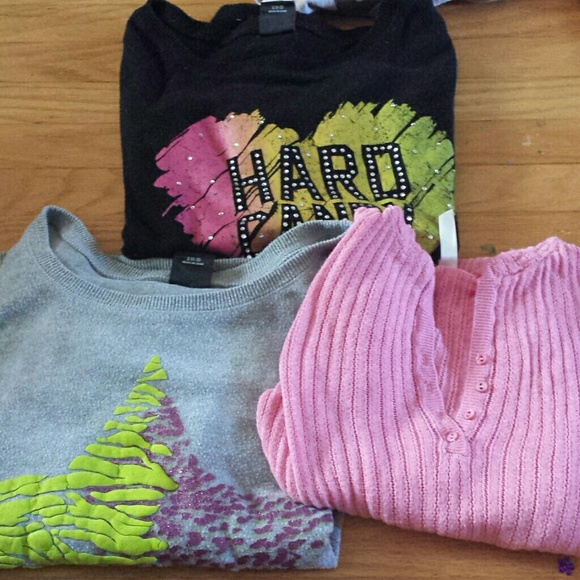 Sweater bundle - Picture 2 of 2