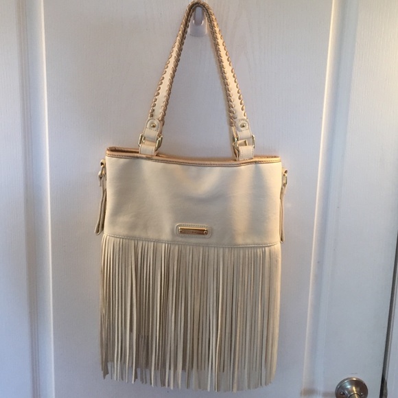 Steve Madden Handbags - Just reduced!! Steve Madden fringe purse!!