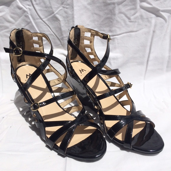 Madison by Shoedazzle "Nyla" Wedges