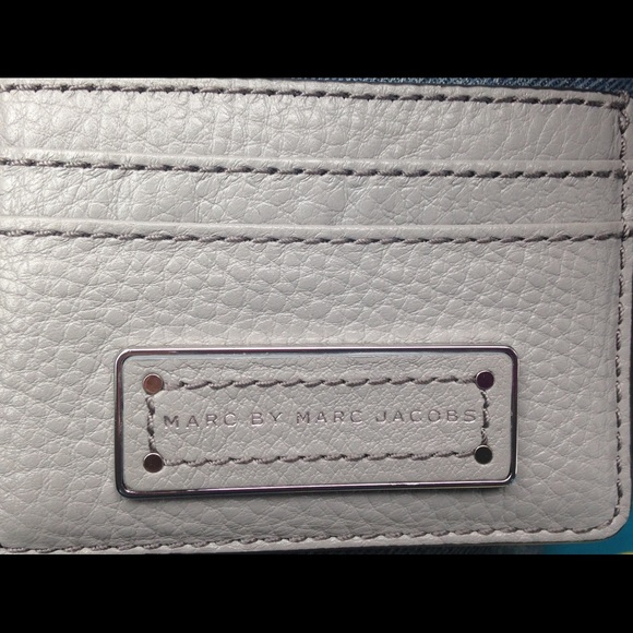 MARC JACOBS Mini Wallet in beautiful grey!