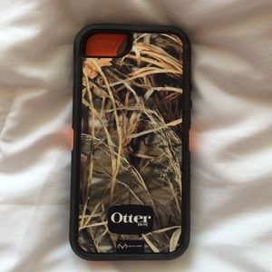 Camo otter box