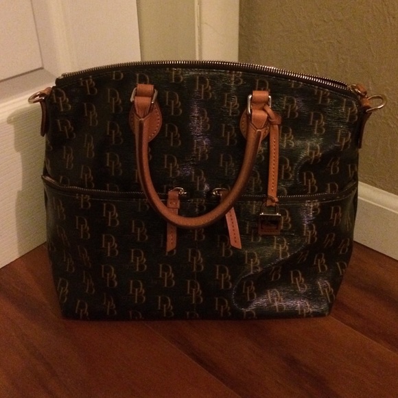 Dooney and Bourke purse