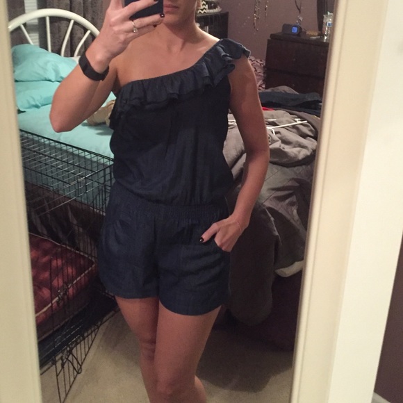 Denim One Shoulder Romper - Picture 3 of 4