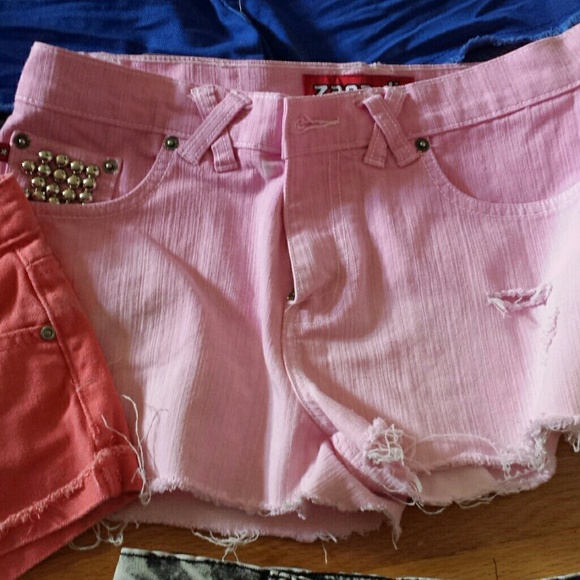 SHORTS BUNDLE - Picture 2 of 4