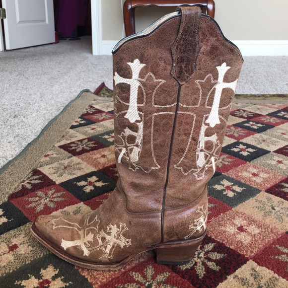 Circle G cross boots