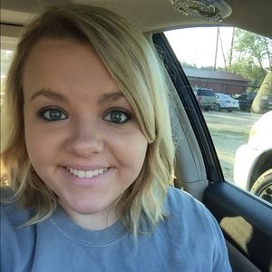 Meet your Posher, Kelly