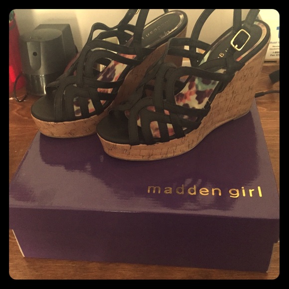 Steve Madden wedges