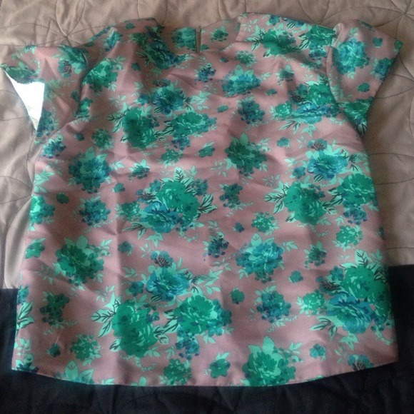 Brand New Floral Green Coordinate Set - Picture 2 of 4