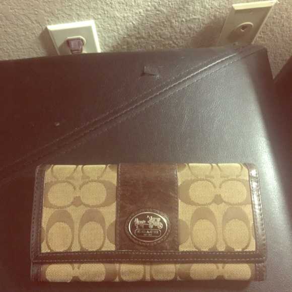 Coach wallet canvas and leather !