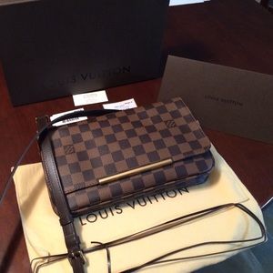 Louis Vuitton Hoxton PM