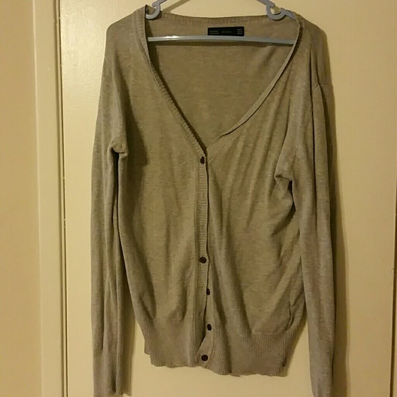 Grey cardigan