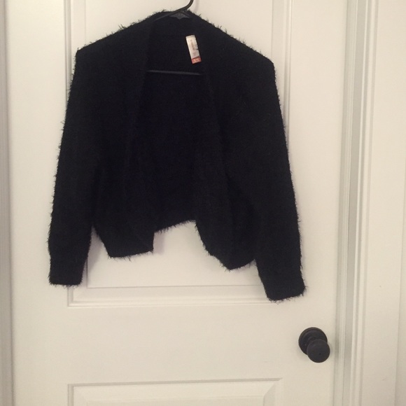 Sweater - Picture 1 of 1