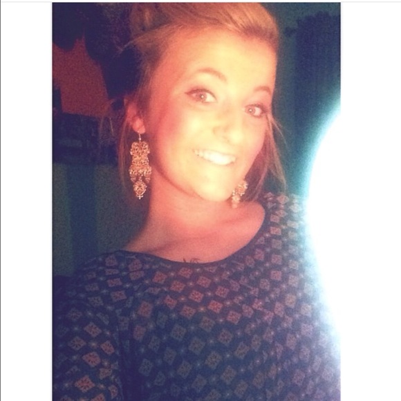 Meet your Posher, Haylee