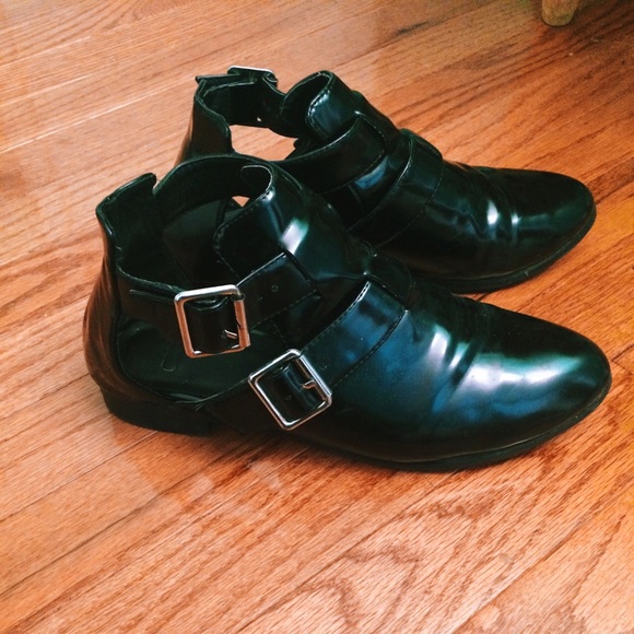 Cut out shoes