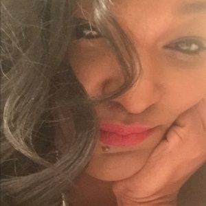 Meet your Posher, Neitra