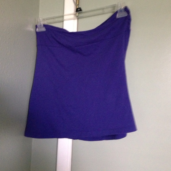Halter top - Picture 2 of 2