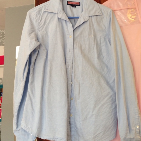 Vineyard vines button up Oxford