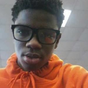 Meet your Posher, Devonte