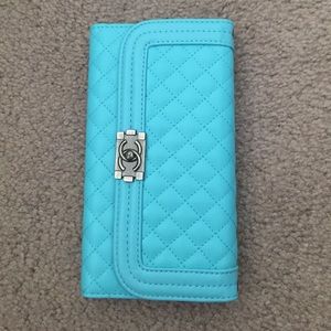 iPhone 6 Plus Wallet Case