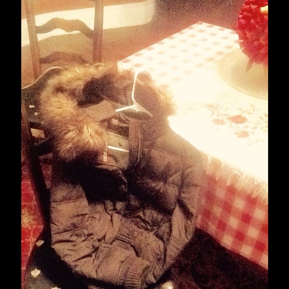 Abercrombie down faux fur hoodie winter coat - Picture 1 of 4