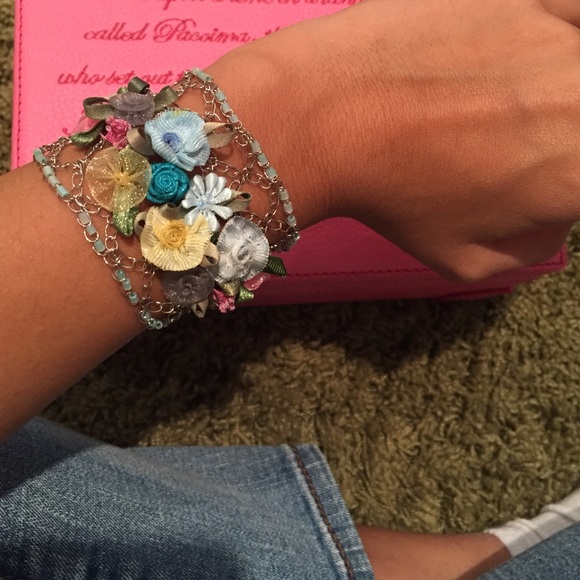Handmade flower bracelet