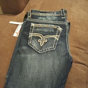 ROCK AND  REPUBLUC JEANS