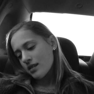 Meet your Posher, Leah e.