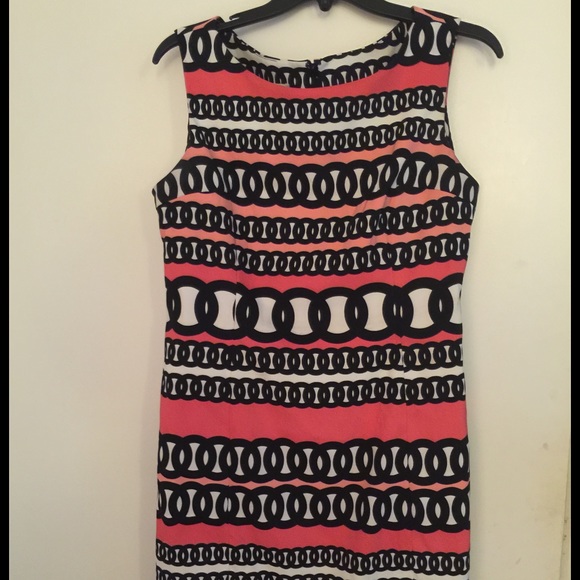 Show your Shape with this Dress
