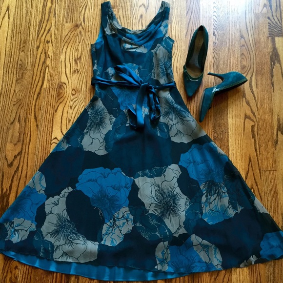 Banana Republic printed A Line dress size 4