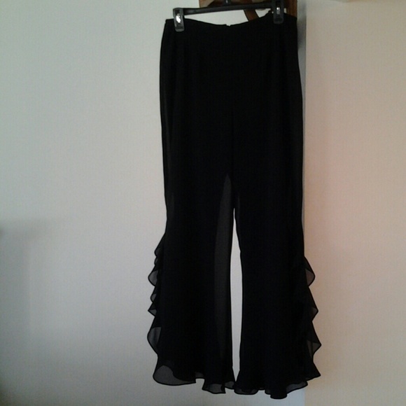 Ruffled leg dress pants