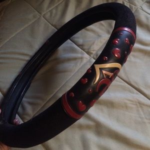 Steering wheel cover