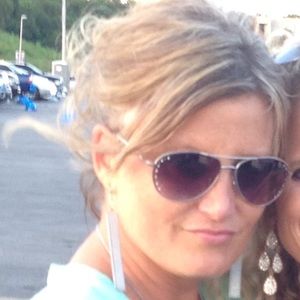 Meet your Posher, Angie