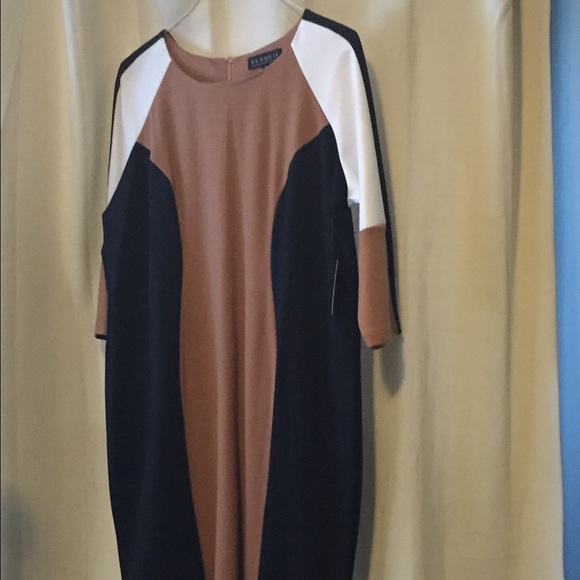 Color block dress perfect for fall