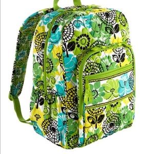 VERA BRADLEY BACK PACK NEGOTIABLE