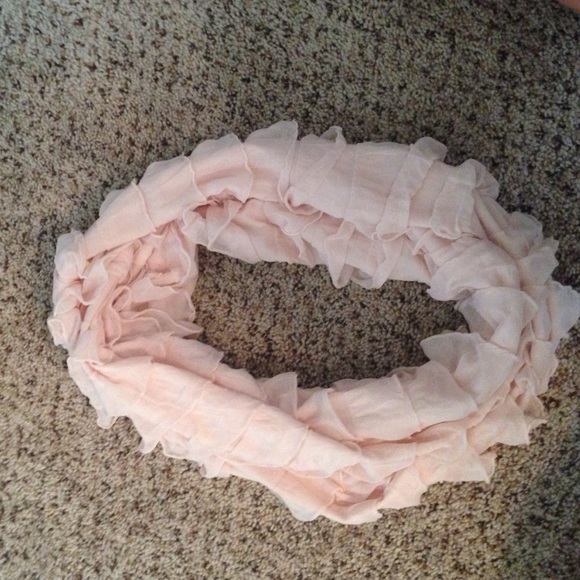 Ruffle infinity scarf