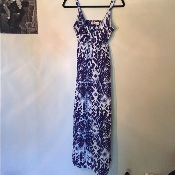 MAXI DRESS