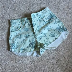 Tinseltown High Rise Floral Shorts