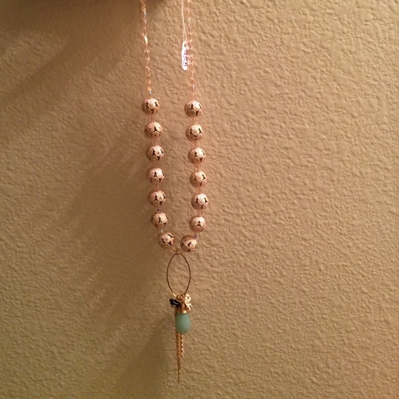 Necklace - Picture 1 of 3