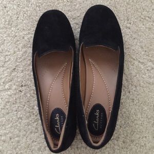 Clarks Size 8.5 Black Suede Flats
