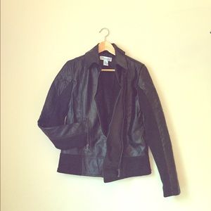 Vegan leather quilted arm jacket