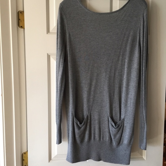 Long Gray Sweater with Pockets and V-Back