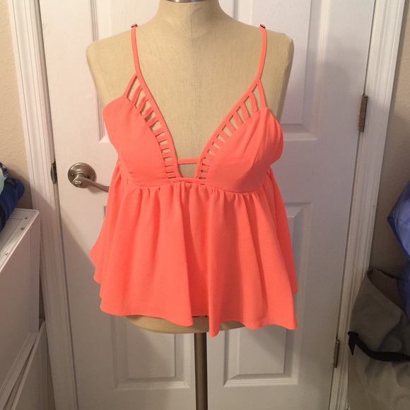 LF coral cutout top 💖 size small