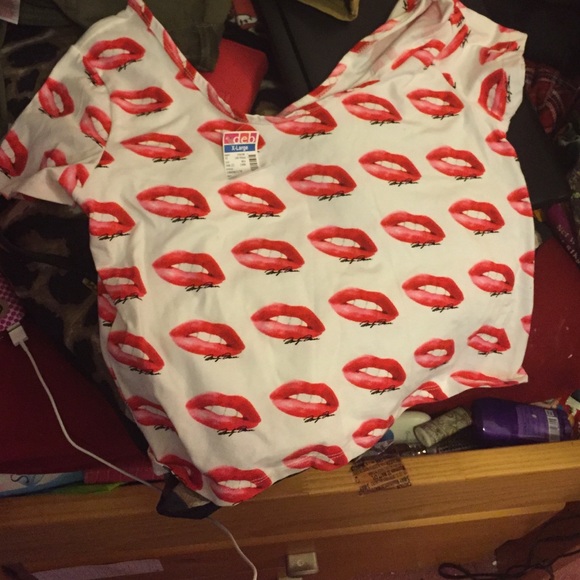 Marilyn monroe lips on white crop top