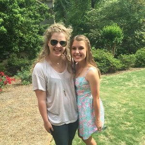 Meet your Posher, Macie