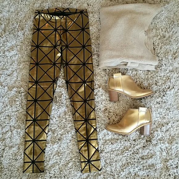 Black Milk Gold Pyramids leggings M