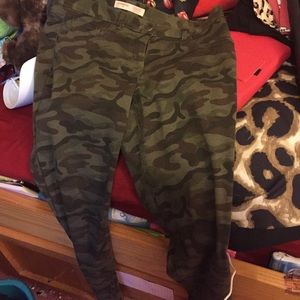 Army print pants ⭐️SIZE 11⭐️