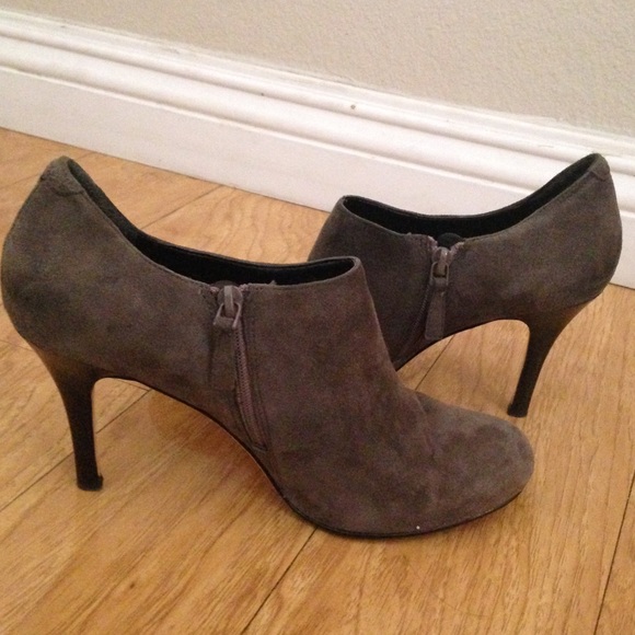Cole Han grey Suede leather booties - Picture 4 of 4